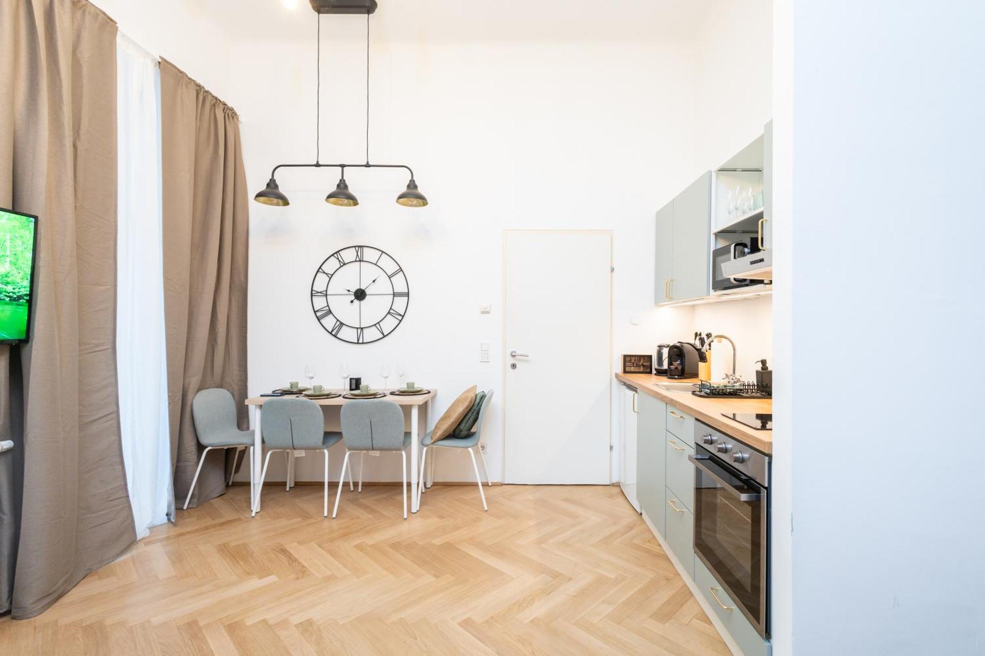 Charming Retreat Walking Distance From Town Centre Apartman Bécs Kültér fotó