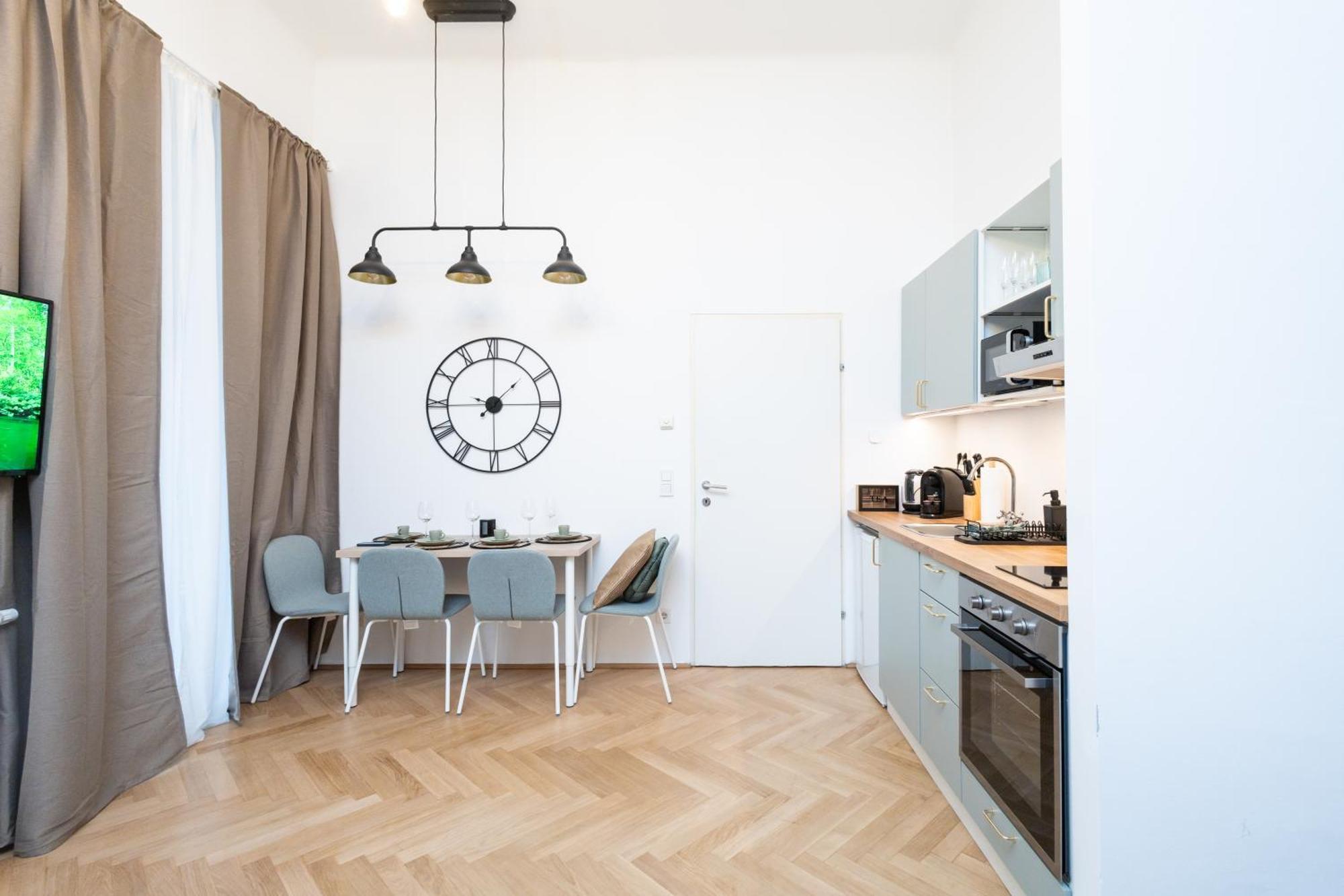 Charming Retreat Walking Distance From Town Centre Apartman Bécs Kültér fotó